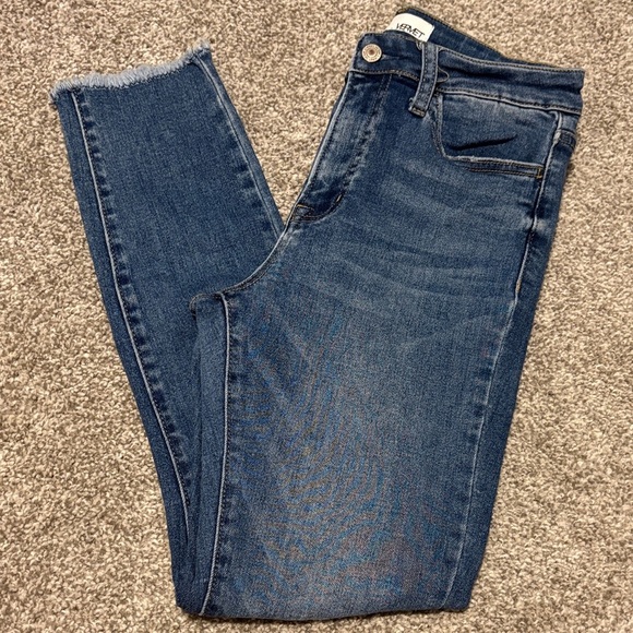 Vervet Jeans - Picture 1 of 5